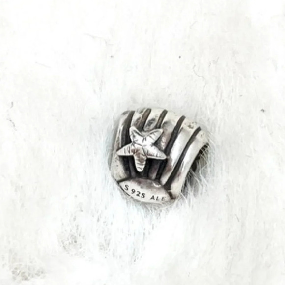 Pandora Sterling Silver Seashell with Starfish Charm Bead - Picture 3 of 4